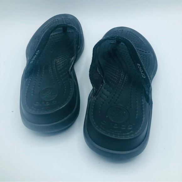 Crocs women’s black flip-flops‎ size 6 - Picture 6 of 10
